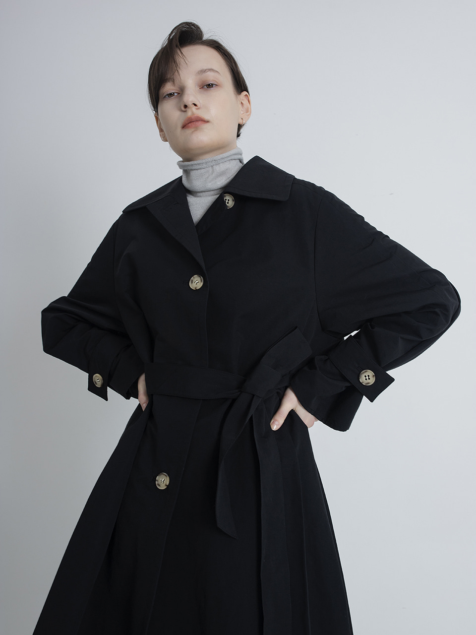Side Pleats Belted Trench Coat_Black