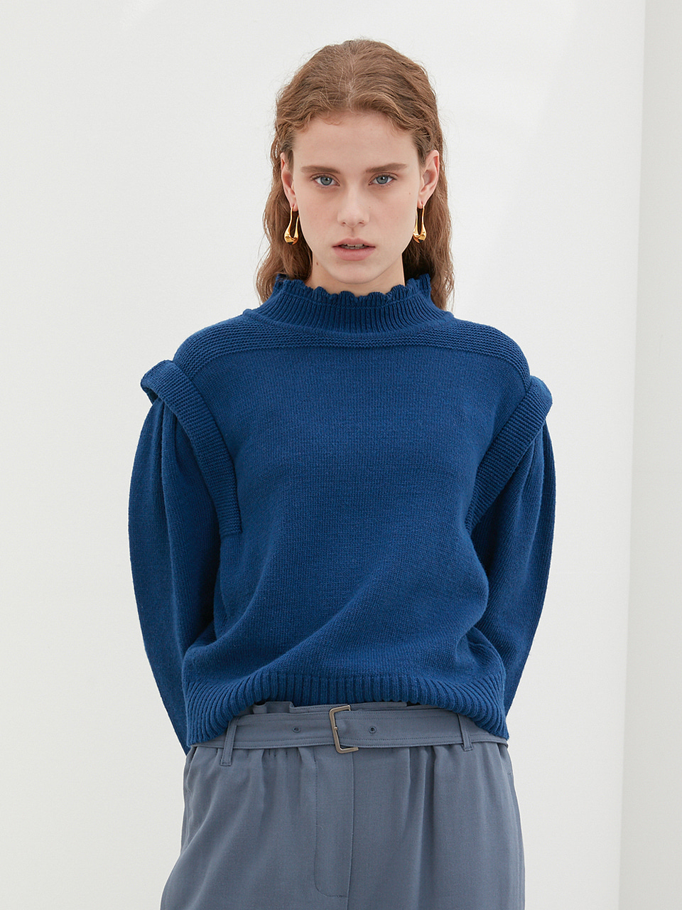 SCALLOP NECK PUFF SLEEVE PULLOVER KNIT_Royal Blue